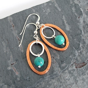 Orecchini in metallo misto, orecchini in turchese, argento sterling e rame, orecchini in turchese autentico, pietra portafortuna di dicembre, rame e argento