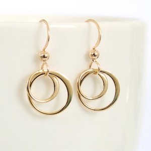 Gold Two Circles Earrings, Interlocking Circles, Entwined Circles, Gold Filled Earrings, Gold Circle Earrings, Lightweight Gold Earrings