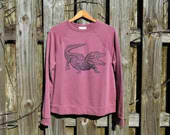 American Alligator Long Sleeve Terry Sweatshirt. Womens. Small. Purple. Screen Printed. Crew Neck. Cotton Blend.