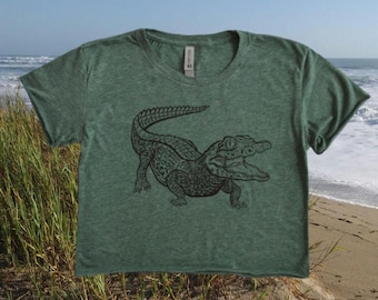 Baby Gator Crop Tee. Screen Printed Cropped T-Shirt. Heather Green.