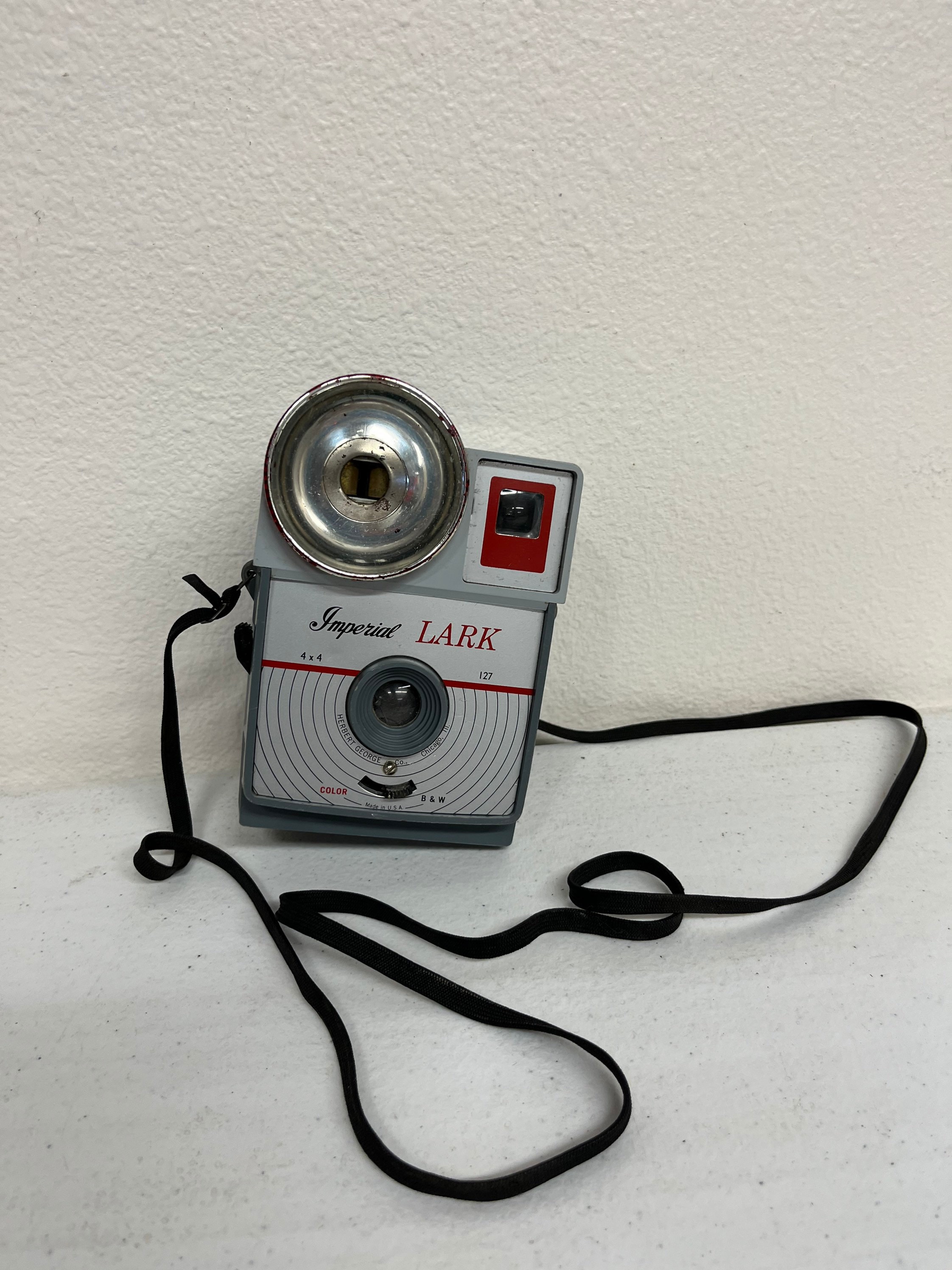 vintage LARK パブミラー Vintage 1964 Imperial Lark Camera by Herbert George Co - Etsy