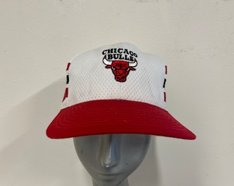 Vintage 1990s Chicago Bulls Snapback Hat by Fresh Caps a Drew Pearson Co