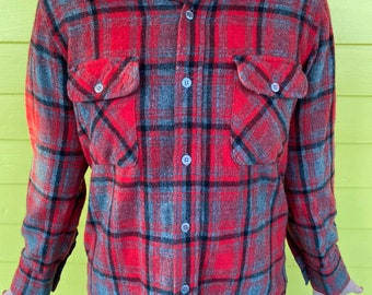 Vintage Envoy Brand Black and Red Wool Men's Button Down Shirt Size Medium