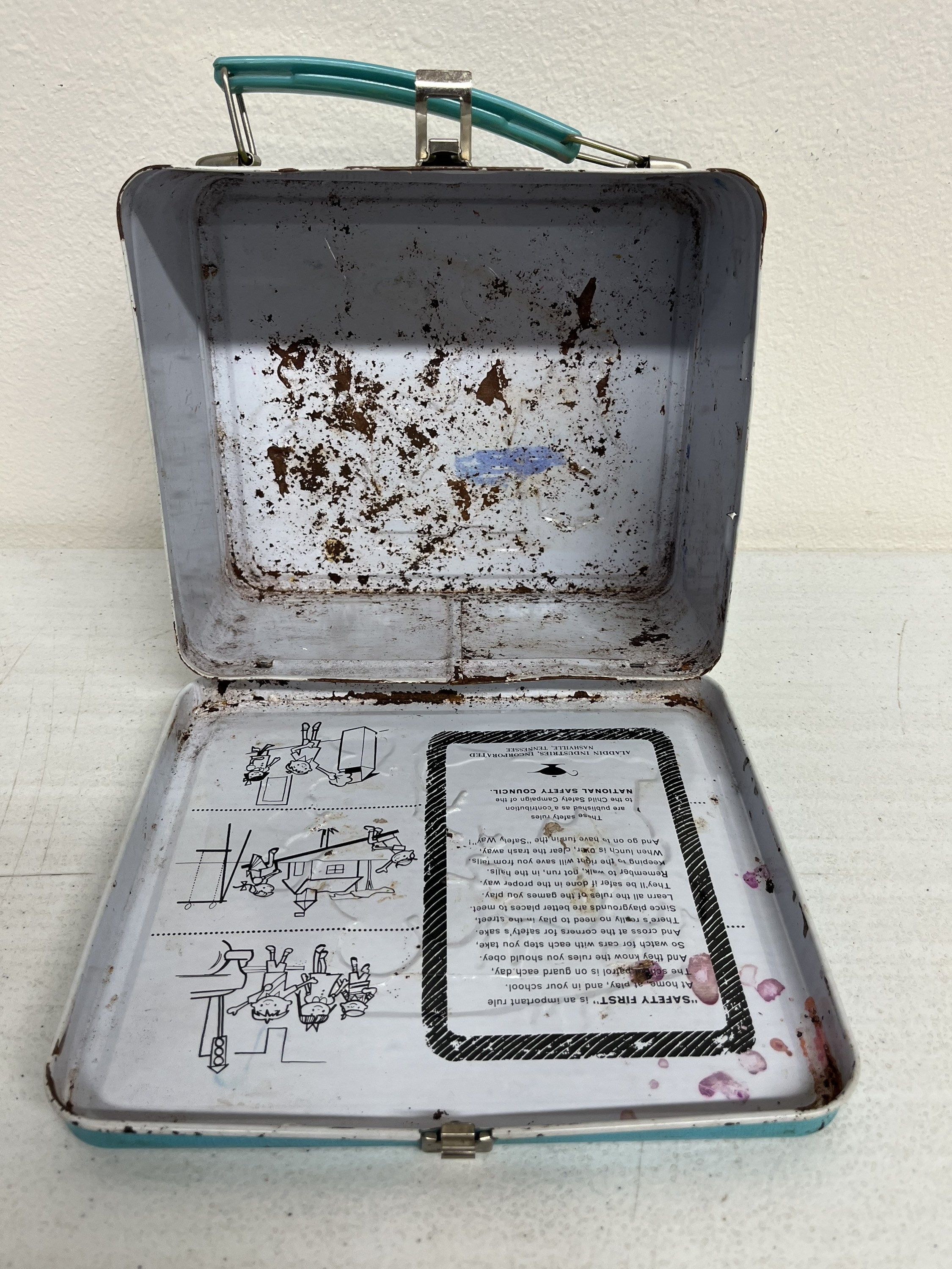 Vintage 1970s Walt Disney World Blue Metal Lunch Box by Aladdin - Etsy