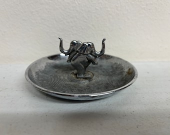 Vintage Mid Century Chrome Elephants Souvenir Metal Ashtray