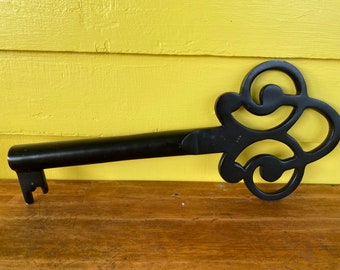 Vintage Large Decorative Black Metal Skeleton Key Locksmith Key to the City