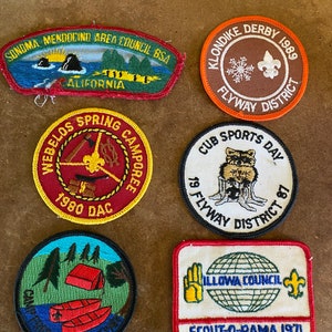 Set of 10 Vintage Girl Scout Patches 