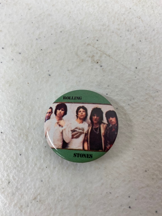 Vintage 1980s Green Rolling Stones Pinback Button - image 1