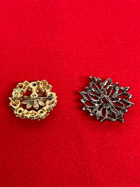 Vintage Collection of 2 Costume Jewelry Brooches - image 2