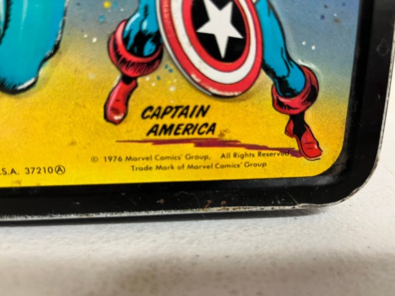 Vintage 1976 Marvel Comics Super Heroes Metal Lunch Box by Aladdin
