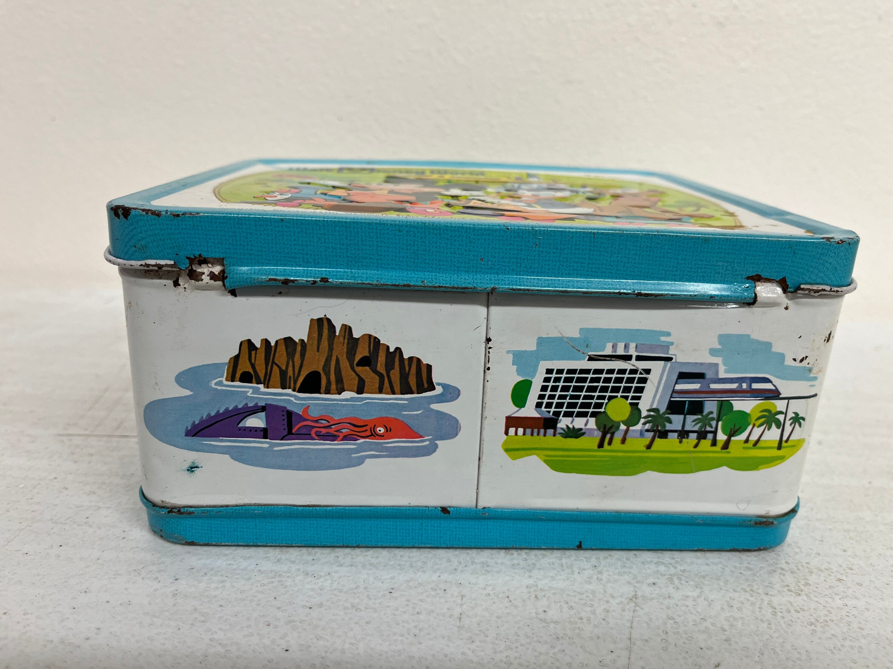 Vintage 1970s Walt Disney World Blue Metal Lunch Box by Aladdin - Etsy