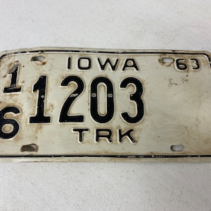 Vintage Original 1963 Iowa White and Black Truck License Plate