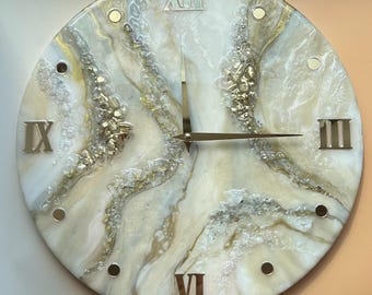 Luxury Resin Geode Wall Clock: Natural Crystals & Gold Leaf