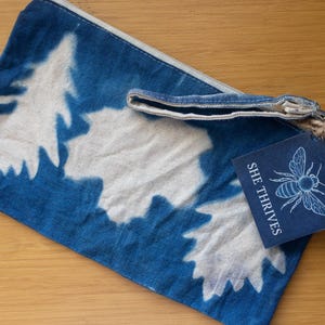 Handmade Cyanotype Makeup Bag - Botanical sun-printed pencil pouch-Nature Lover Gift ( small)