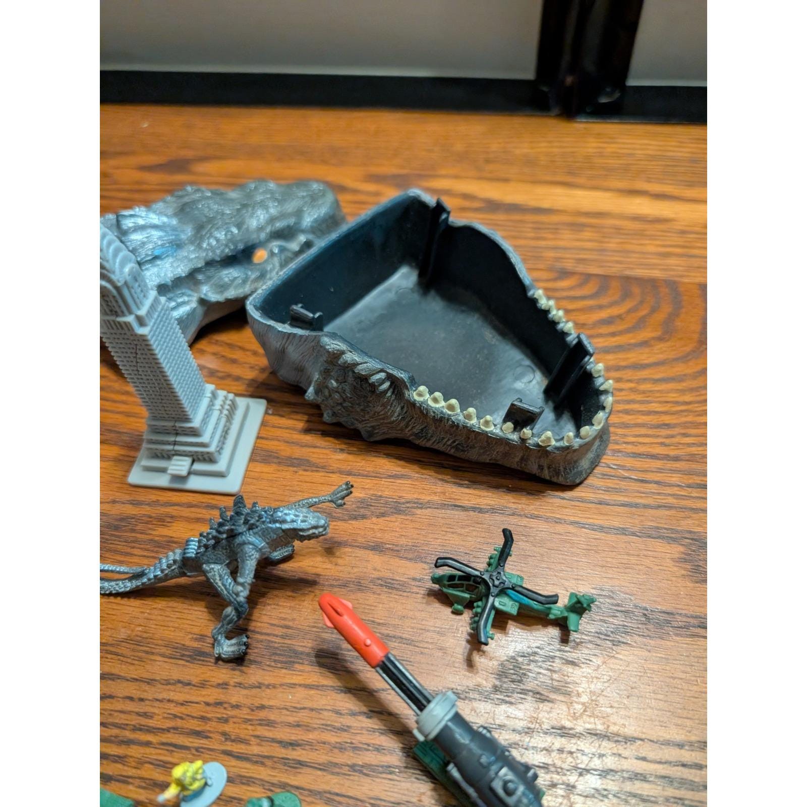 Godzilla Trendmasters 1998 Terror at Times Square Micro Battle