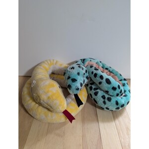 Aurora Albino Burmese Python Reptile Plush 50" Aqua Pit Viper Lot Of 2 Stuffed