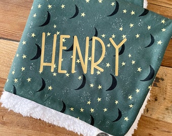 Metallic Stars & Moons Baby Blanket with Name | Toddler | Faux Fur | Baby Shower New Mom Gift | Nursery Decor | Moon Lunar Galaxy Metallic