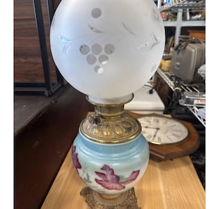 GWTW Antique Lamp Victorian Purple Flowers, Electric, Gone with the Wind