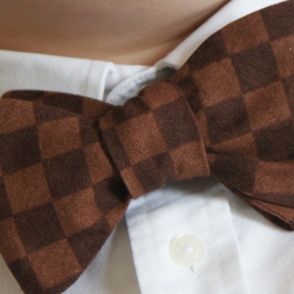 Mens Bow Tie Brown