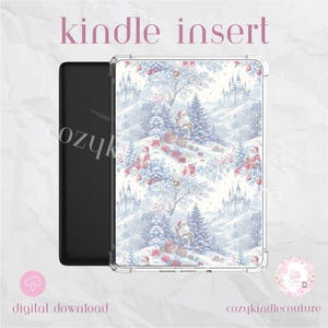 以下が含まれることがあります： 透明な保護ケース付きのKindleインサート。インサートは、サンタクロースの姿、木、城が青、白、赤の色合いで描かれた冬の風景デザインが特徴です。画像には「kindle insert」と「digital download」と書かれています。