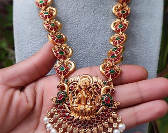 Temple Jewellery Necklace set/ Gold mat finish Necklace Set Bollywood Style Gold Finish South Indian bridal Jewelry Women set