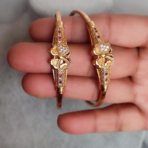 Gold Kundan bangles 2pc/Indian Gold bangles/Kundan Bangles/Wedding Bangles