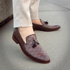 Summer Outdoor light soft Leather Men Shoes Loafers Slip On Comfortable Moccasins Flats Casual Boat Driving shoes