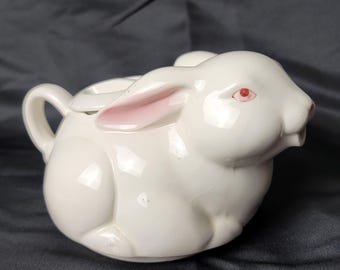 Vintage White Ceramic Bunny Rabbit Teapot With Lid Pink Eyes Easter Cottage Decor