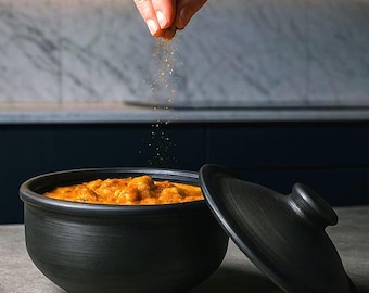 Olla de barro negro con tapa: utensilios de cocina de barro hechos a mano, olla de barro natural, olla apta para estufa, tazón rústico para servir.