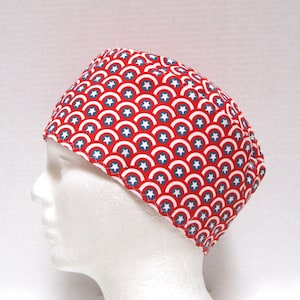 Heitere Herren Patschmütze, Chemo Kappe oder Scrub Kappe in Rot, Weiß und Blau
