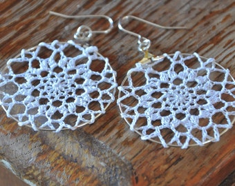 Delicate Lacy Earrings - Snow White