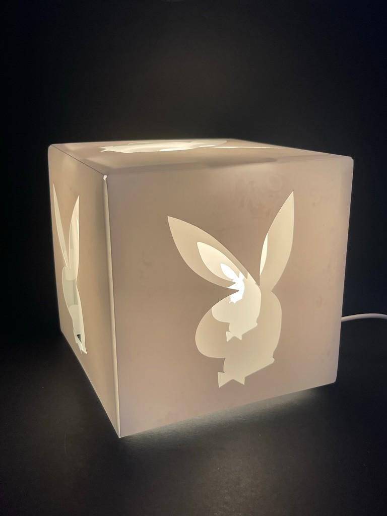 Playboy lamp - Etsy Nederland
