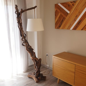 Wooden floor lamp made of old oak braches | Rustic floor lamp | Farmhouse decor | Farmhouse Lighting | Rustic Lighting | Driftwood Lamp