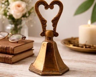Vintage Solid Brass Hand Bell – Heart Handle, Mid-Century Decor (12.5 cm)
