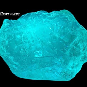 Fluorescent fluorite - Etsy 日本