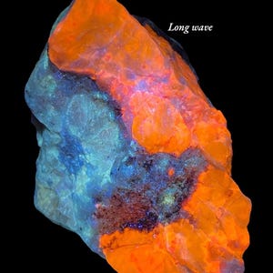 425 Gram Beautiful Natural Rare Sharp Fluorescent Color Change  Hackmanite Specimen _ Afghanistan