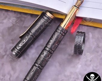 Pluma estilográfica de acero de Damasco hecha a mano con anilla de regalo, plumín clásico tradicional, instrumento de escritura artesanal de estilo vintage con caja de regalo.