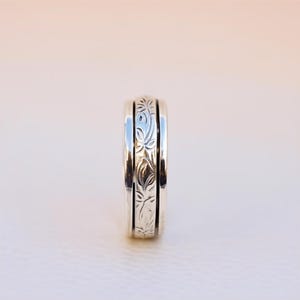 Spinner Ring, Minimalist Spinner Ring, Women Ring,Handmade Ring, Meditation Ring, Worry Ring, Fidget Ring, Silver Spinner Ring,Gift For Her