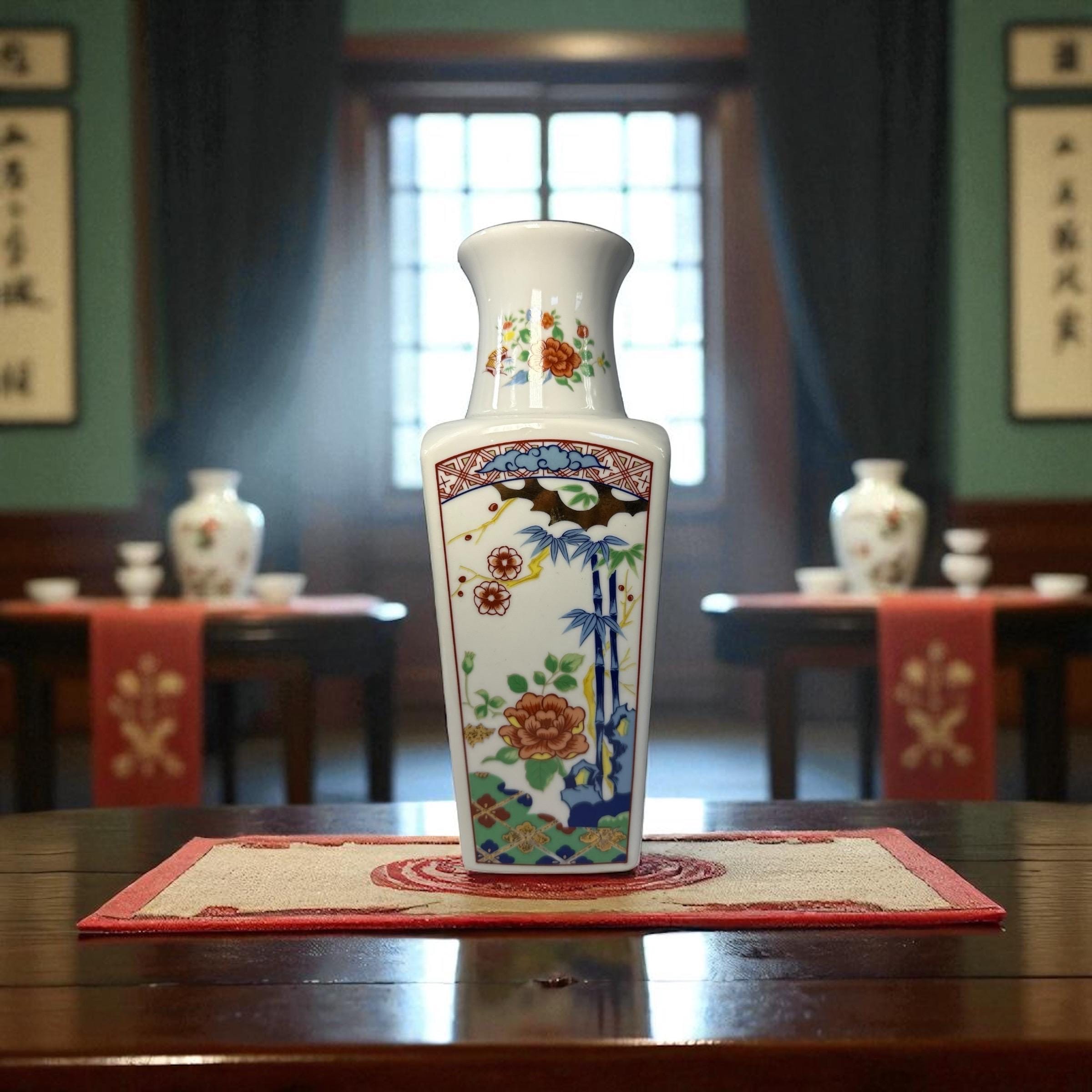 古伊万里　写し　花瓶 ヴィンテージ宮古伊万里花瓶: 10インチ日本磁器の花のディスプレイ