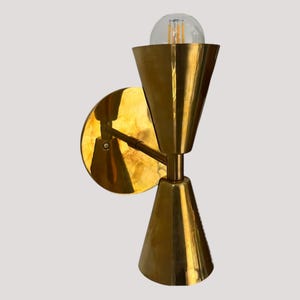 1950&#39;s Mid Century Modern Wall Sconce Premium Brass 2-Light Fixture Wall Light – Mid-Century Modern Sconce for Elegant Home Interiors&quot;