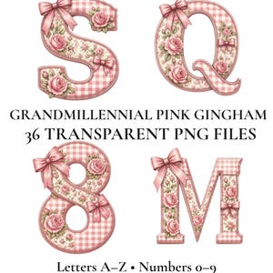 Può includere: Set digitale di alfabeto e numeri con le lettere S, Q, 8 e M. Ogni lettera e numero è decorato con quadretti rosa, motivi floreali e fiocchi rosa. Il testo recita "GRANDMILLENNIAL PINK GINGHAM" e "36 TRANSPARENT PNG FILES."