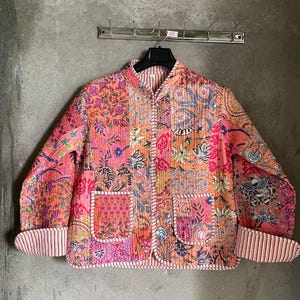 Indian Handmade Cotton Quilted Reversible Jacket ( quilted cotton jacket, boho jacket, block print jacket, jacket for women ) - white / pink