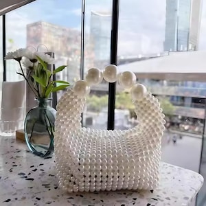 Women Handmade Woven Hand Bag Exquisite Hollow-out Bead Shoulder Bag Small Women&#39;s Handbag