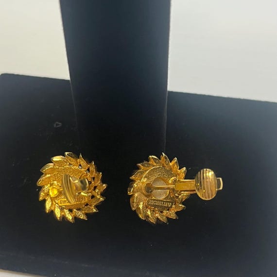 Vintage Richelieu gold tone pearl and faux diamon… - image 8