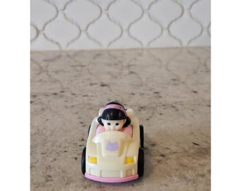 Fisher Price Little People Sonya Lee Kitty Cat Wheelie EHTF good condition 2009