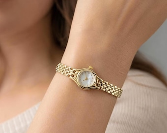 Dainty Gold Watch for Women, Small Round Dial Cocktail Watch, Petite Vintage Wristwatch