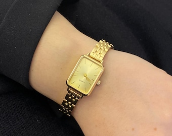 Vintage Gold Dainty Bracelet Watch, Minimalist Retro Jewelry