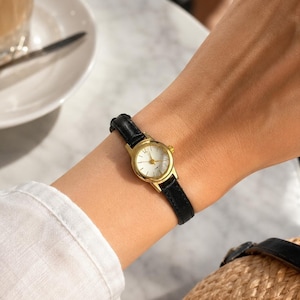 Dainty Gold Watch for Women, Leather Strap, Small Round Dial Petite Vintage Ladies Watch