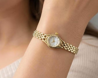 Dainty Gold Watch for Women, Small Round Dial Cocktail Watch, Petite Vintage Wristwatch