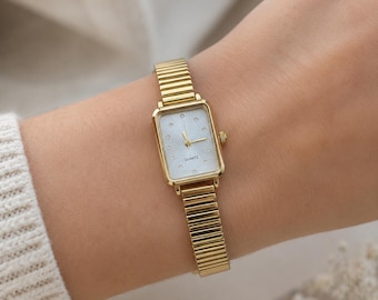 Small Gold Watch for Women, Dainty Gold Bracelet Wristwatch, Rectangular Dial, Vintage Style